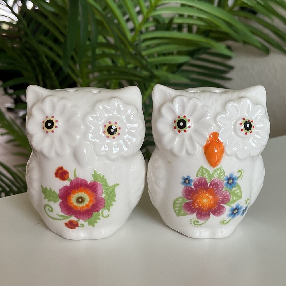 Salt and Pepper Shaker Set Glazed Ceramic Floral Owls 2 inch Tall